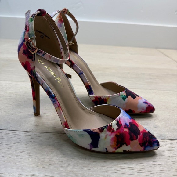 Dream Pairs Multicolor Floral Heels - Picture 4 of 11